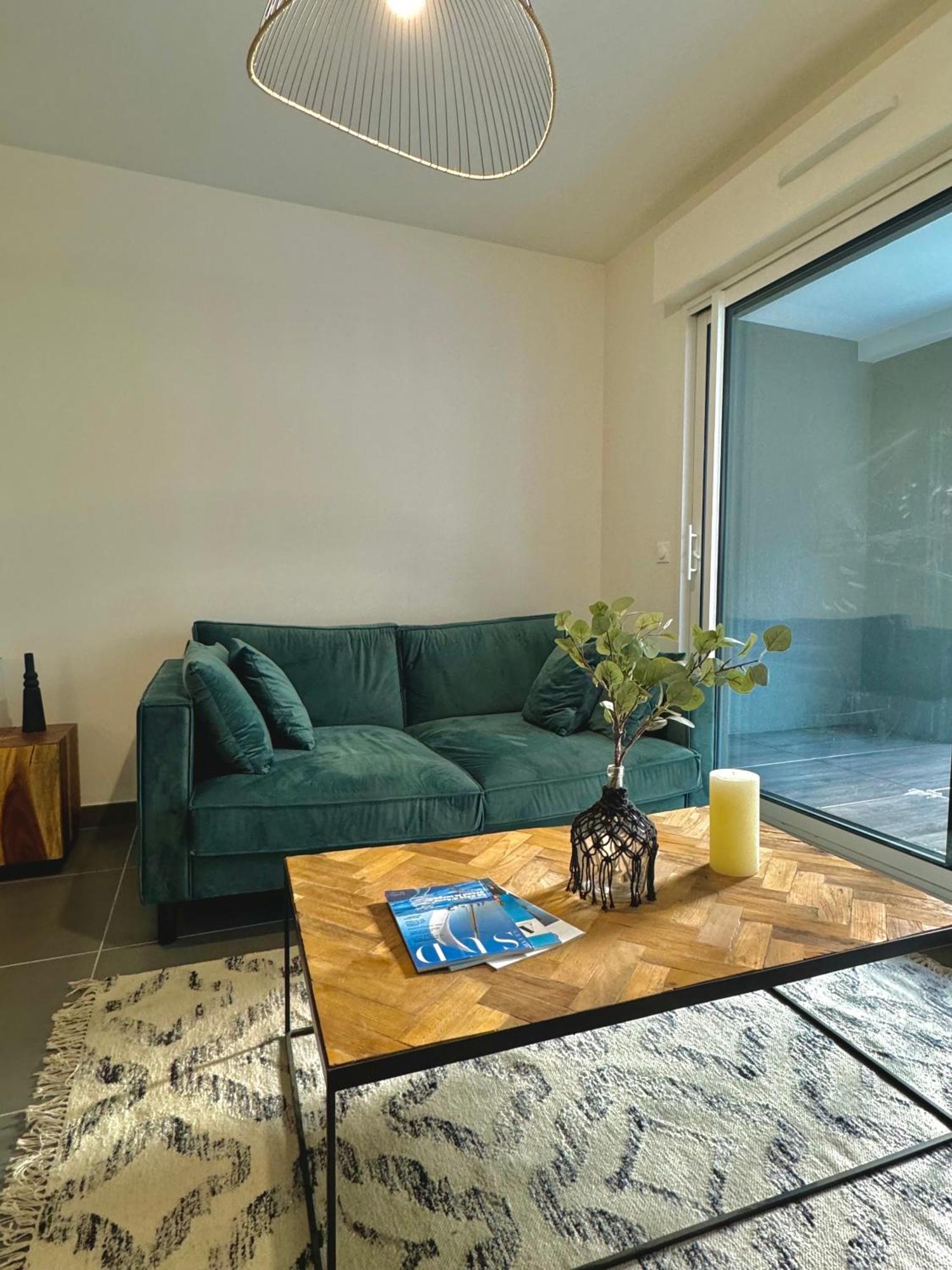 Superbe T2 Dans Residence Avec Piscine Chauffee Beausoleil Exterior foto