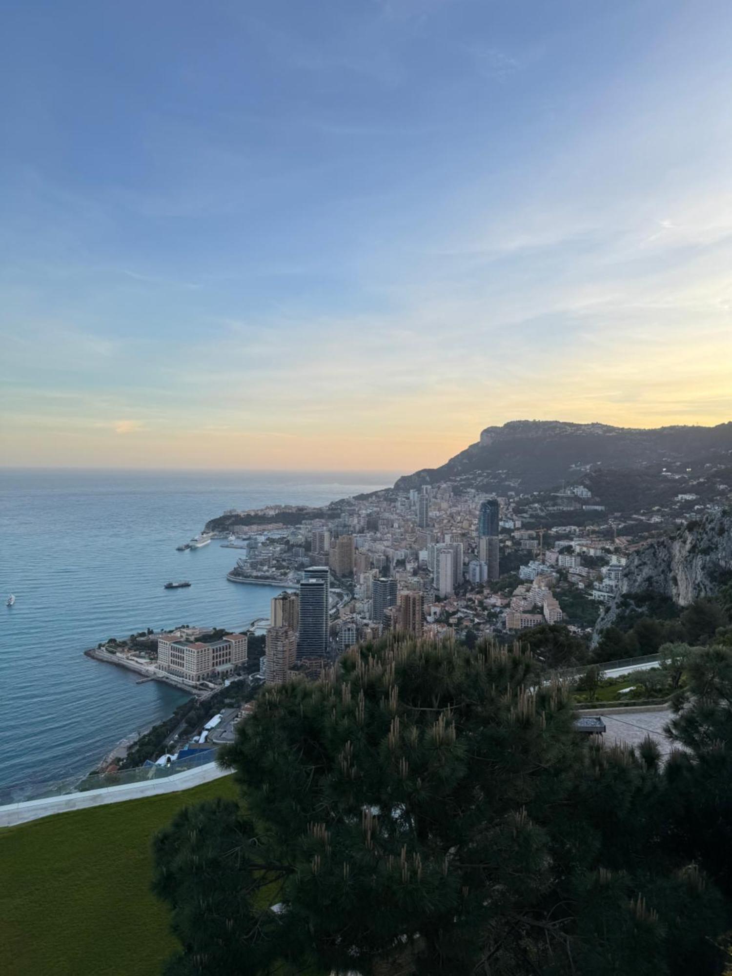 Superbe T2 Dans Residence Avec Piscine Chauffee Beausoleil Exterior foto